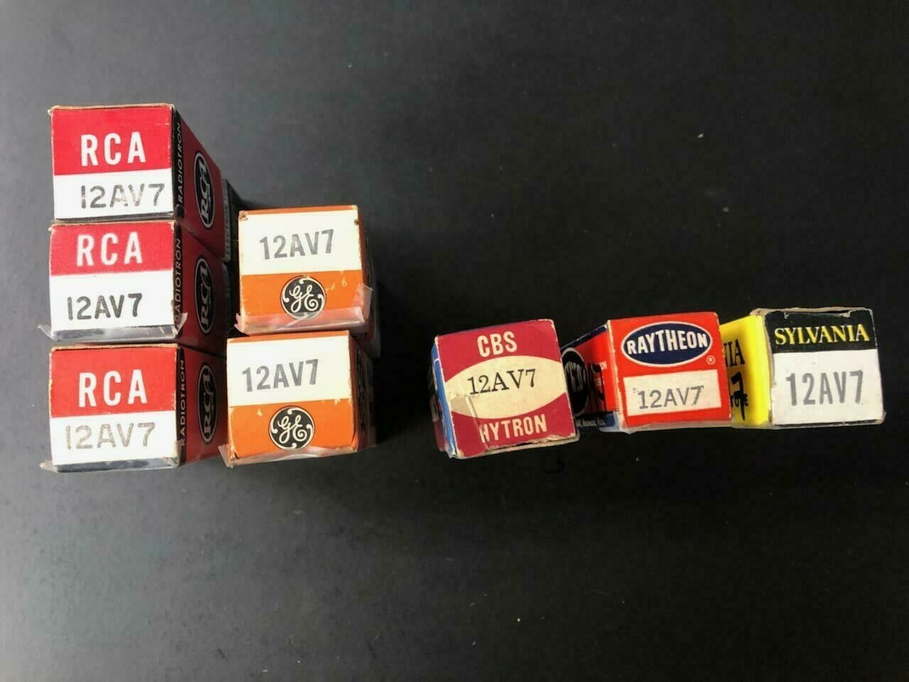 Over 10 million line items available today.. - RCA / GE / HYTRON ELECTRON TUBES LOT P/N 12AV7 ( 8 UNITS ) NS COND # 12965/86/97 RCA / GE / HYTRON ELECTRON TUBES LOT P/N 12AV7 ( 8 UNITS ) NS COND # 12965/86/97 - Image 3